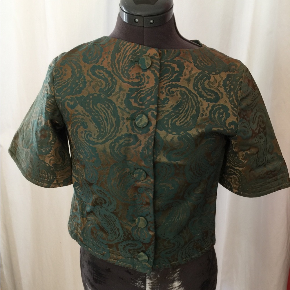 Cropped Fitted Top(Or Jacket) - image 1